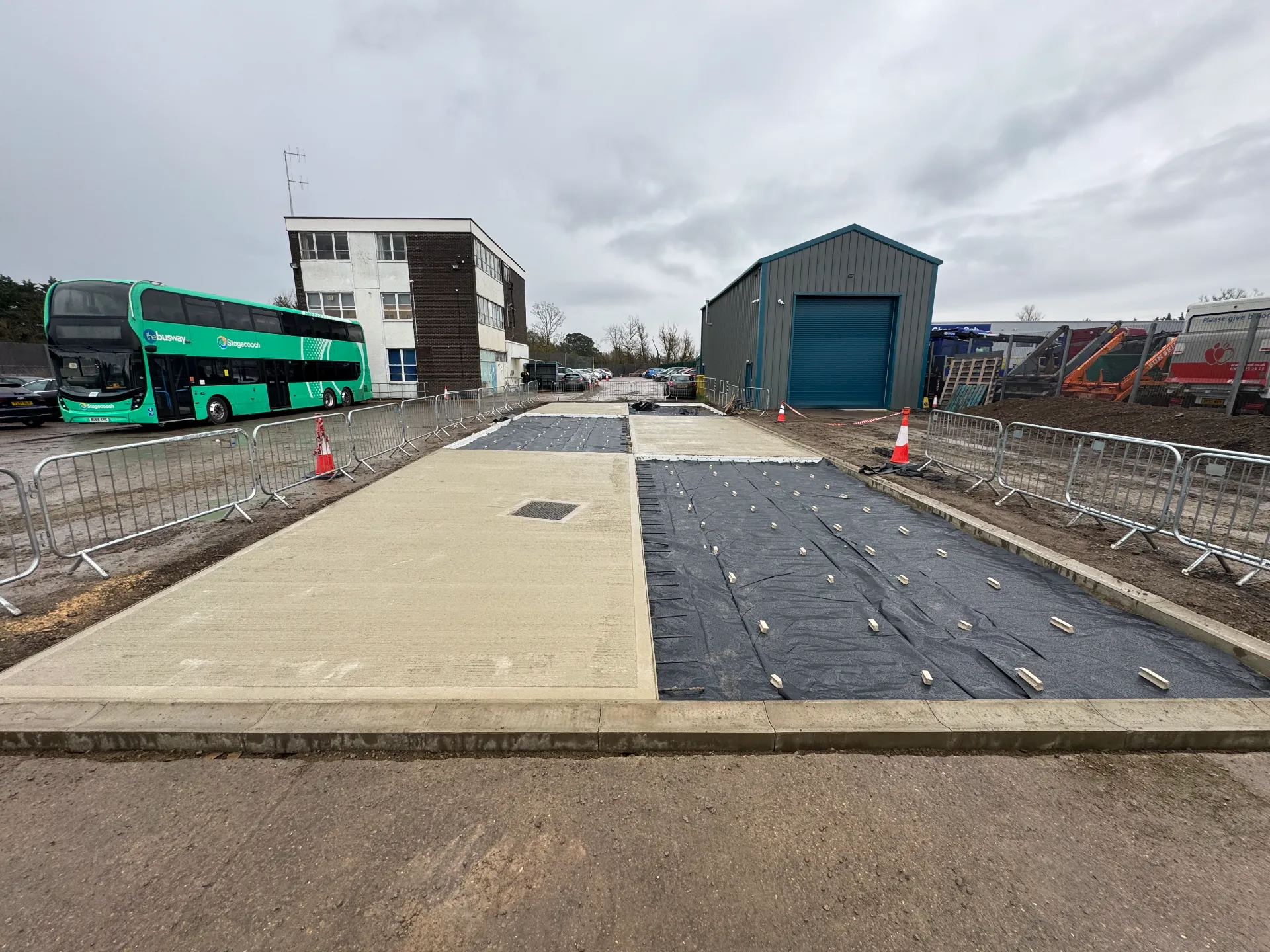 CONCRETE BAY FENSTANTON poured
